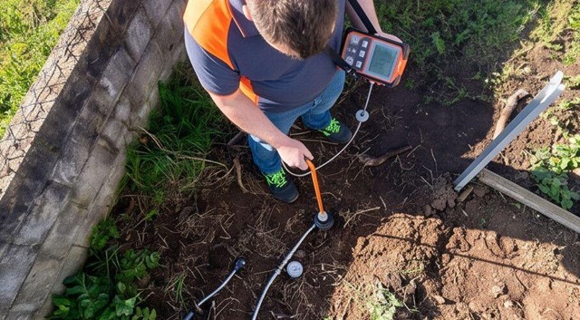 Detección técnica de fugas de agua en Boiro - Imagen 1